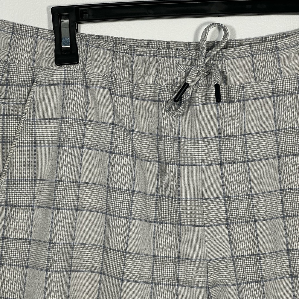 Zara Man. USA LG LIGHT CUFFED MENS TROUSERS